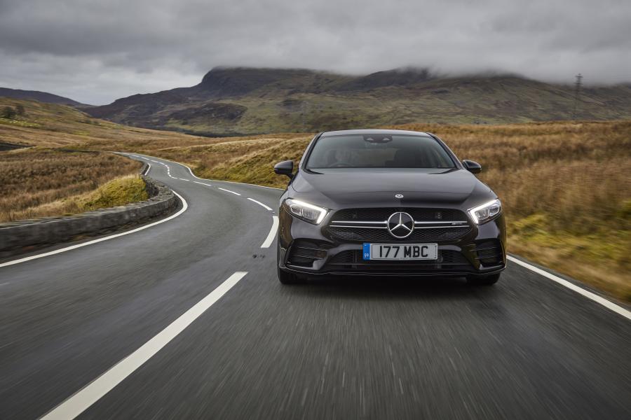  Mercedes-AMG A35 4Matic Sedan (V177) 2019 года  (UK) (фото 43 из 74)